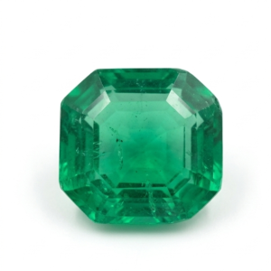 Natural Zambian Emerald (Panna) – 3000 Carat Premium Gemstone