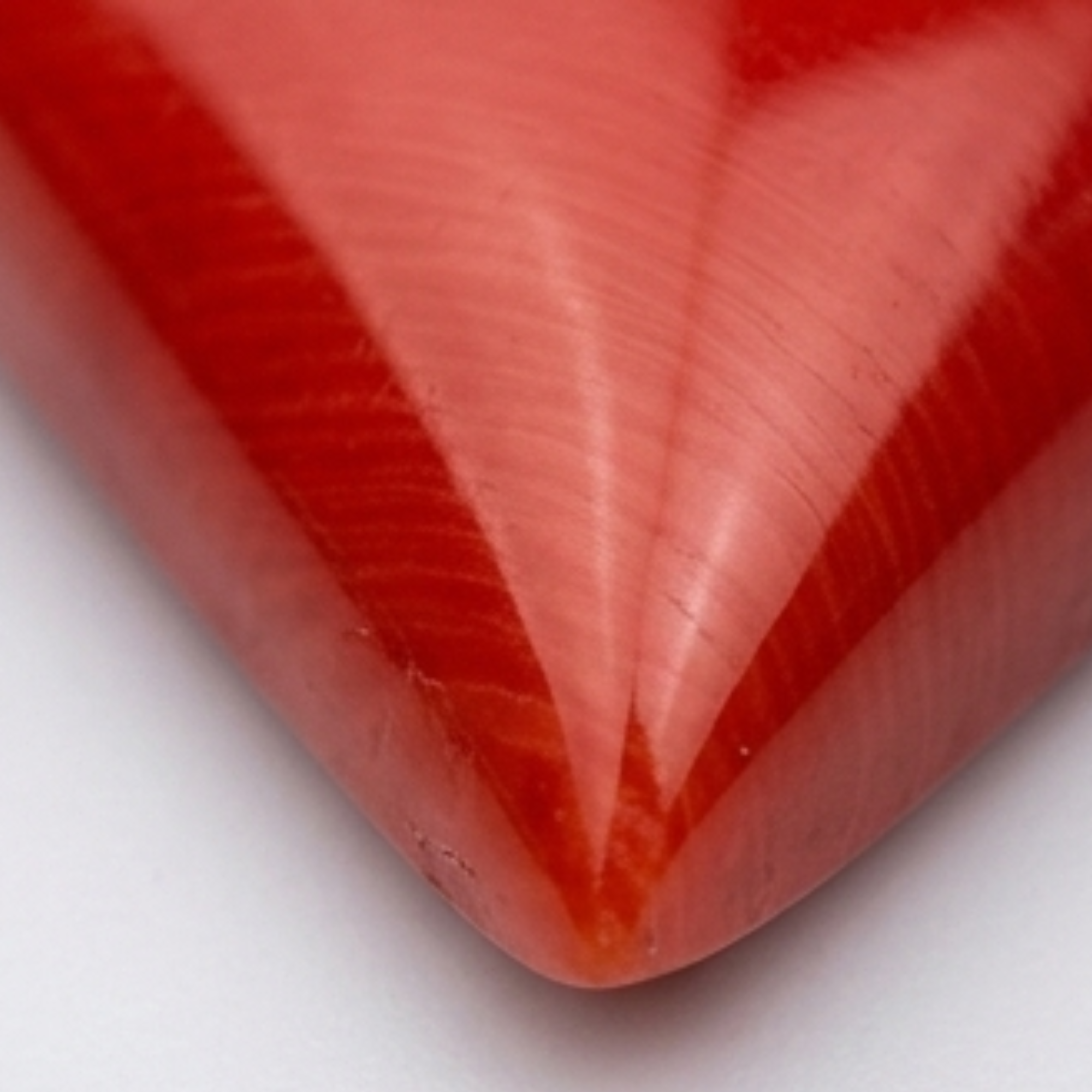 Natural Triangle Red Coral (Moonga) Gemstone – 5 Ratti Premium Quality Stone - Image 2